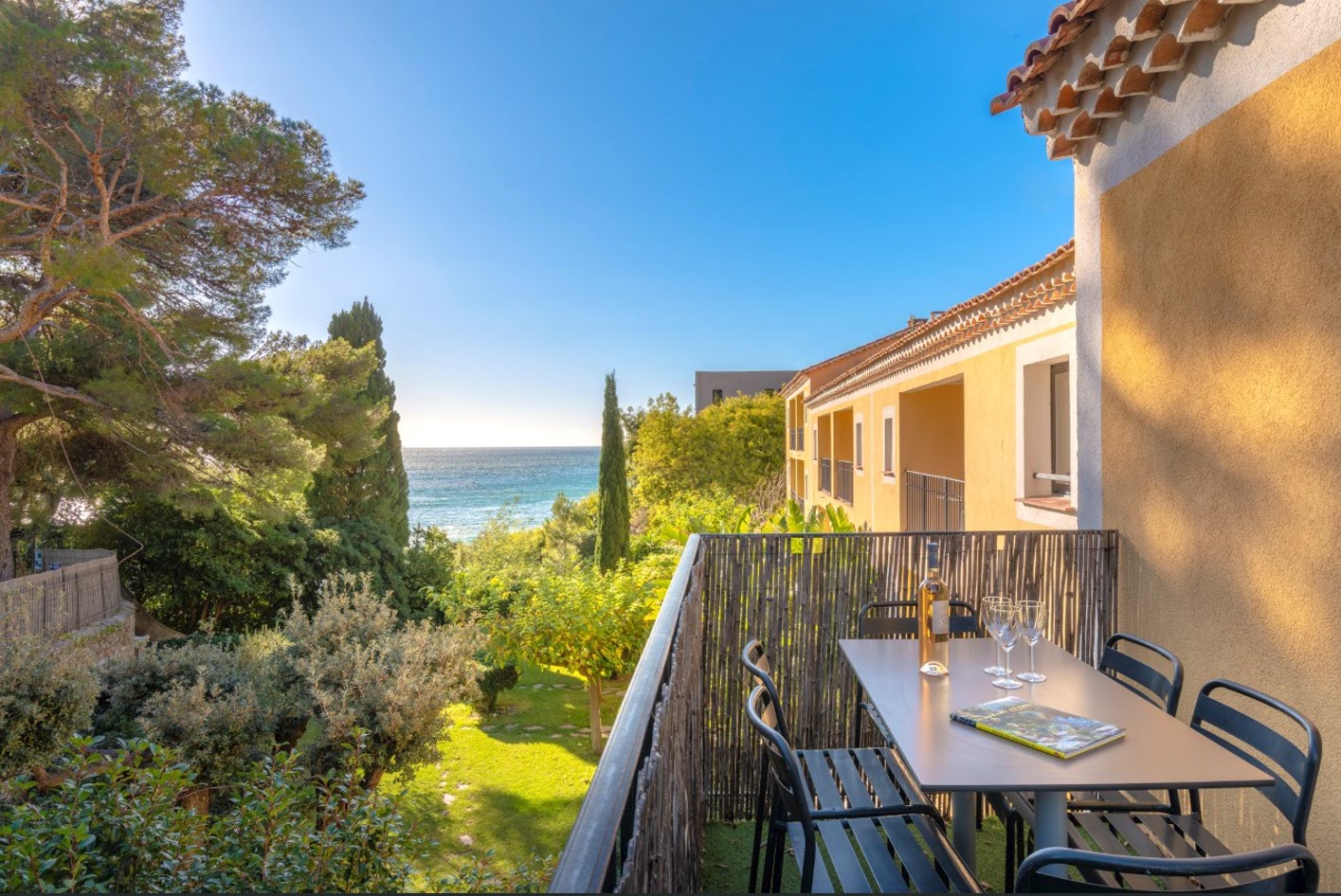 La Résidence du Bailli terrasse vue mer