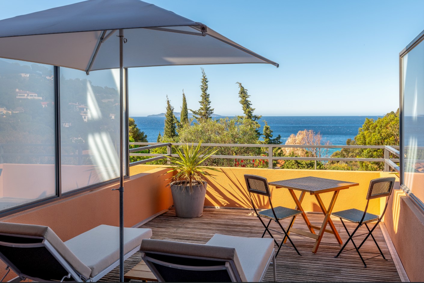 Les Terrasses du Bailli terrasse vue mer